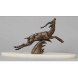 Weibronze-Tierplastik, "Springbock", anonymer Bildhauer um 1920, vollplastische Darstellung,