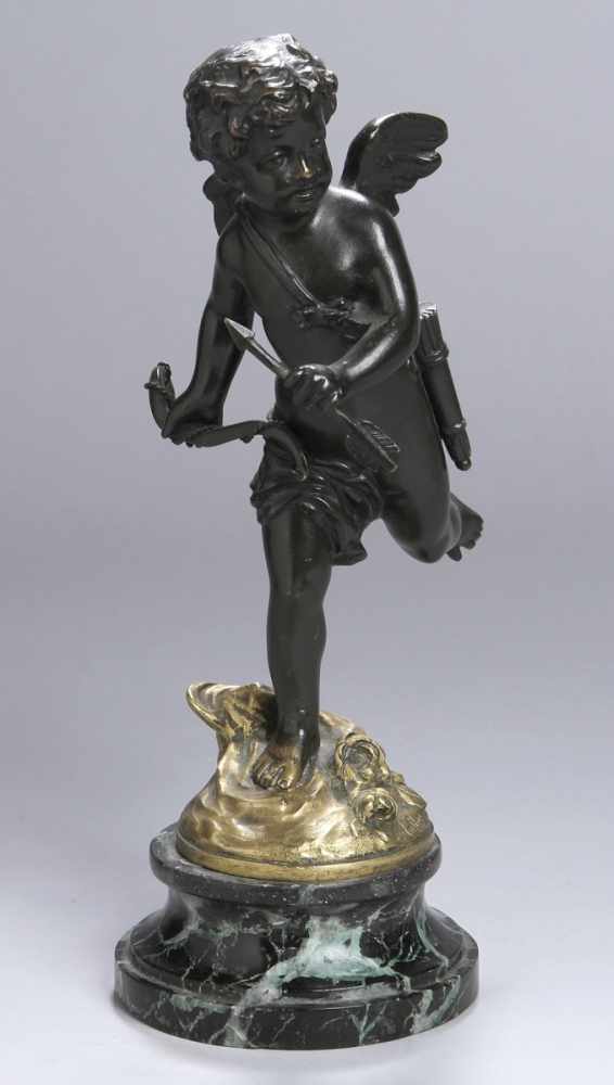 Bronze-Plastik, "Amor", unleserlich signierender, franz. Bildhauer um 1900, (Anfrie, Charles ?),