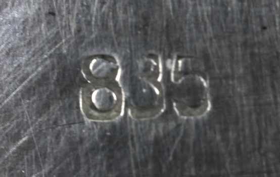 Tafelleuchter, 1- bzw. 2-flg., Mitte 20. Jh., Silber 835, runder Stand, schlanker Schaft mit - Image 3 of 3