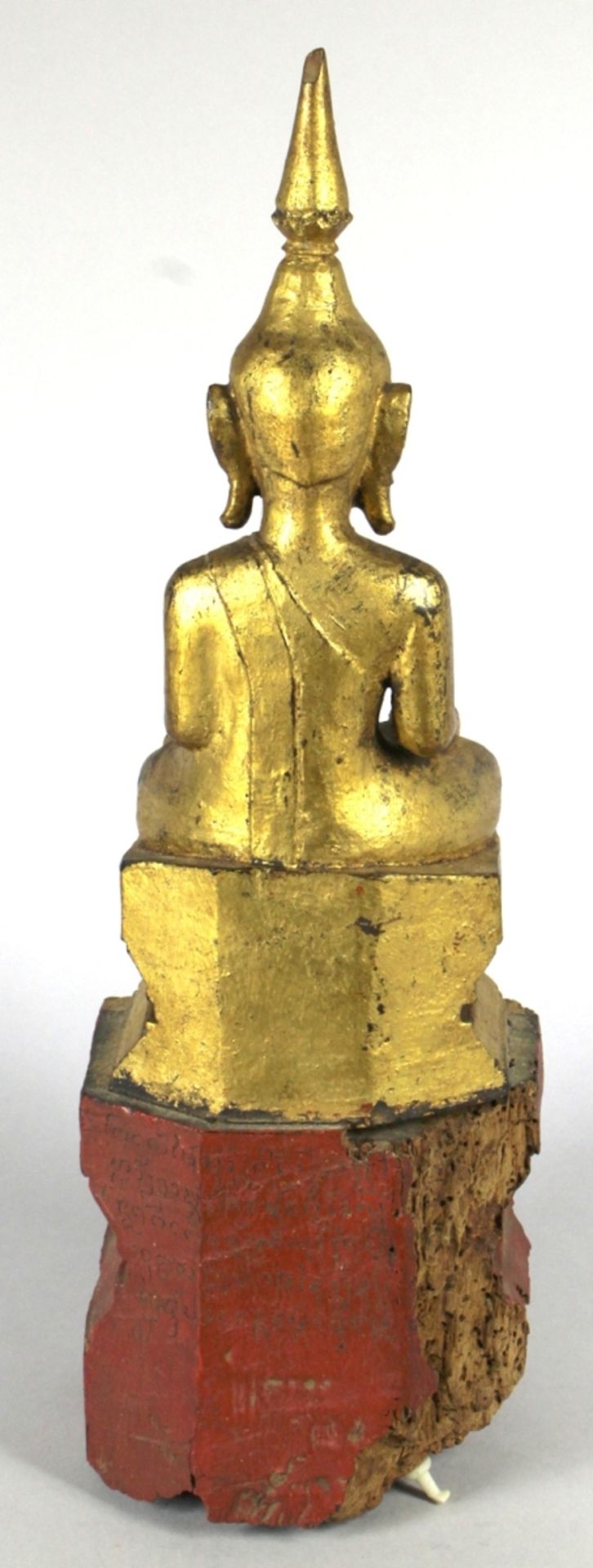 Holz-Buddha, Burma, 18./19. Jh., auf gestuftem Rechteckpodest gestufter Rechtecksockel - Bild 3 aus 5