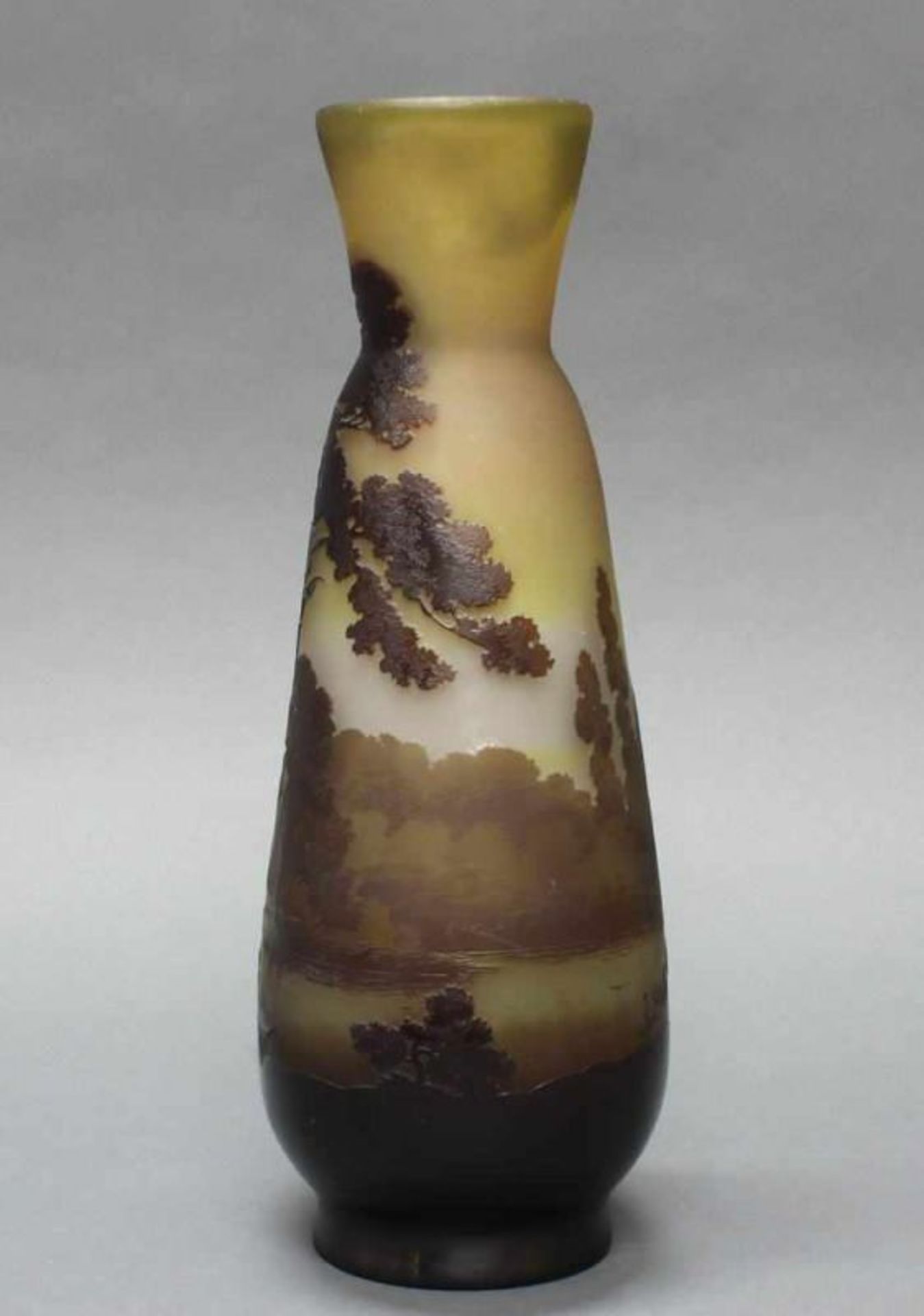 Vase, "Paysage lacustre", Emile Gallé, um 1910, Glas, brauner Überfangdekor auf mehrfarbigem - Image 2 of 5