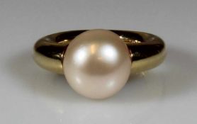 Ring, Atelier Raths, Bonn, GG 750, chinesische Süßwasserperle (freshwater pearl), 16 g, RM 17 20.