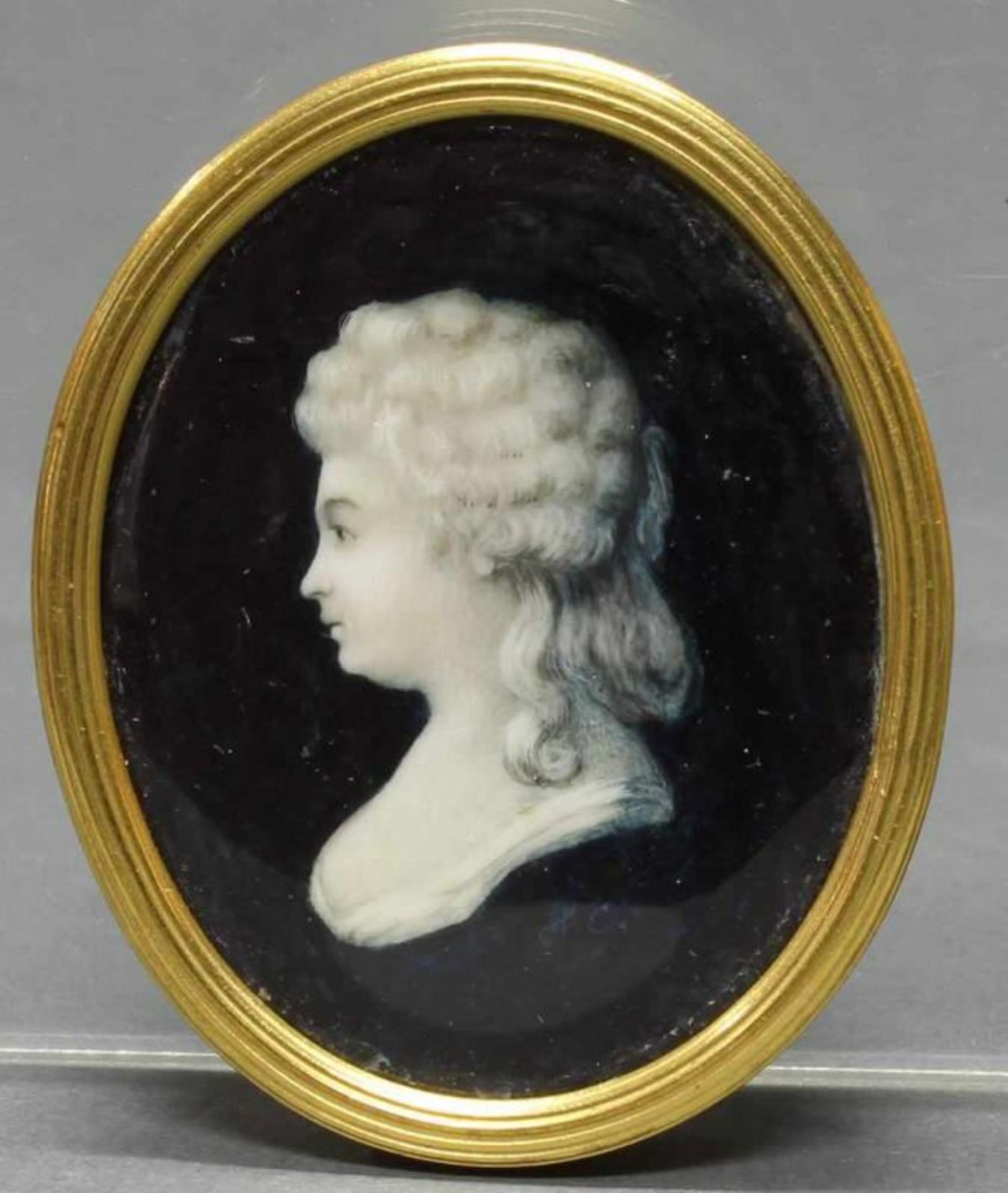 3 Bildnisdarstellungen: Miniatur, Grisaille auf schwarzem Grund, "Profilbild einer Dame", 18./19. - Bild 4 aus 4