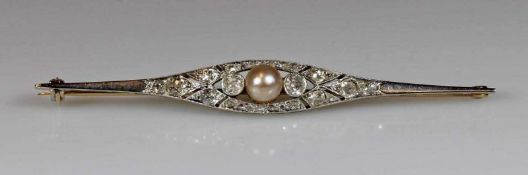 Nadel, Art Deco, um 1920/30, GG 750, weiß belötet, 2 Altschliff-Diamanten, Diamant-Besatz, 1