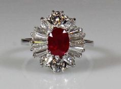 Ring, WG 750, 1 Rubin ca. 1.56 ct., 2 Brillanten zus. ca. 0.35 ct., etwa w/vvs, 4 Brillanten zus.