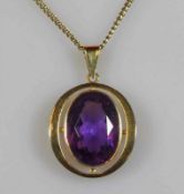 Anhänger, GG 585, 1 oval-facettierter Amethyst, an Collierkette, GG 585, zus. 11 g 21.01 % buyer's