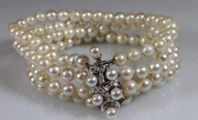 Perlenarmband, vierreihig, 4x 32 Akoya-Zuchtperlen ø ca. 3.5 mm, Schließe WG 585, 6 Perlen, 12