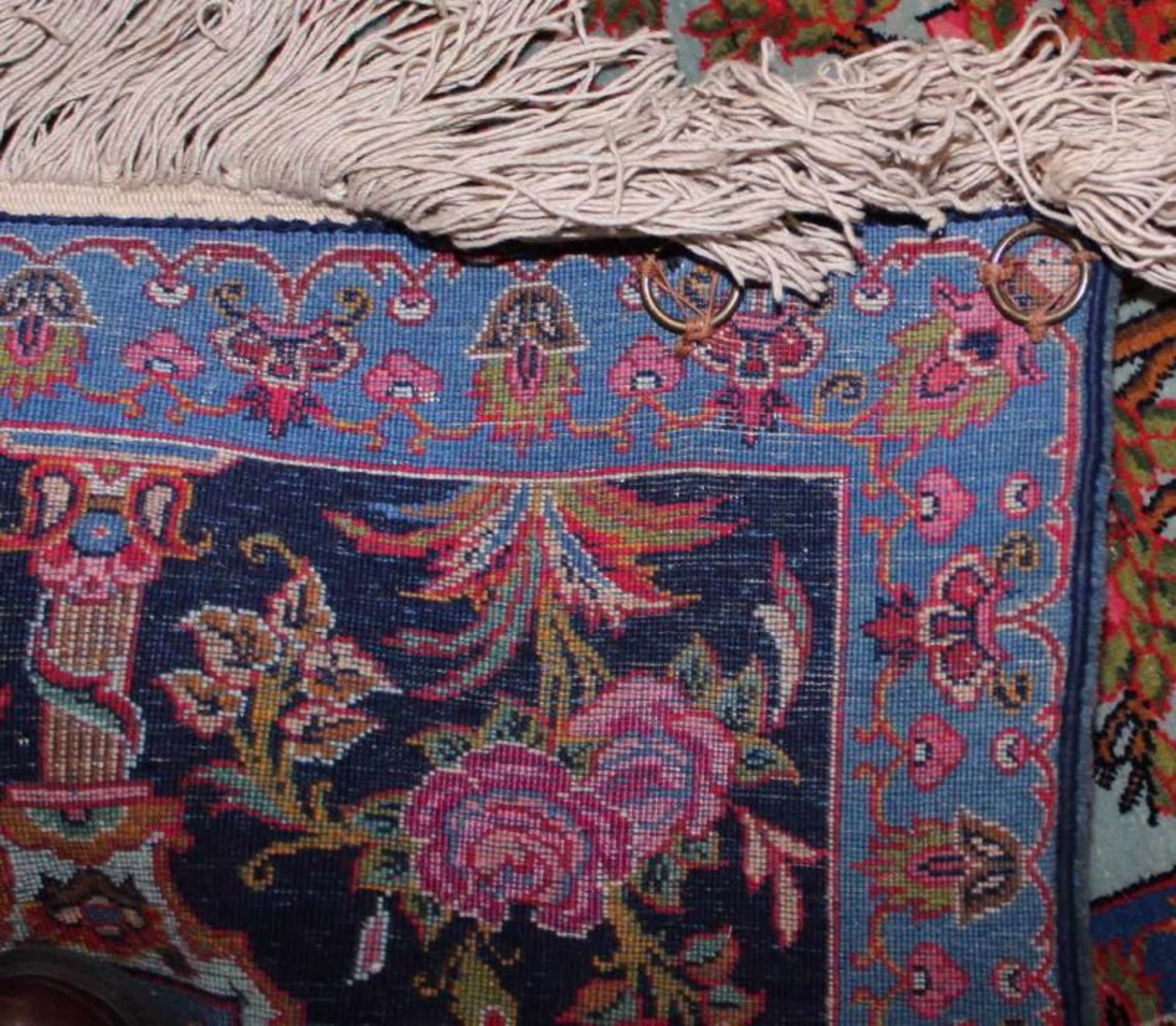 Bildteppich, Isfahan, Persien, mit etwas Seide, Landschaftsdarstellung, Bordüre mit Blumenkartuschen - Image 4 of 4