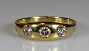 Ring, GG 750, 3 Brillanten zus. ca. 0.45 ct., 5 g, RM 19 25.00 % buyer's premium on the hammer