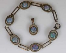 Armband und Anhänger, Art Deco, Silber 835, 6 bzw. 1 runde Opal-Triplette, Altersspuren 25.00 %