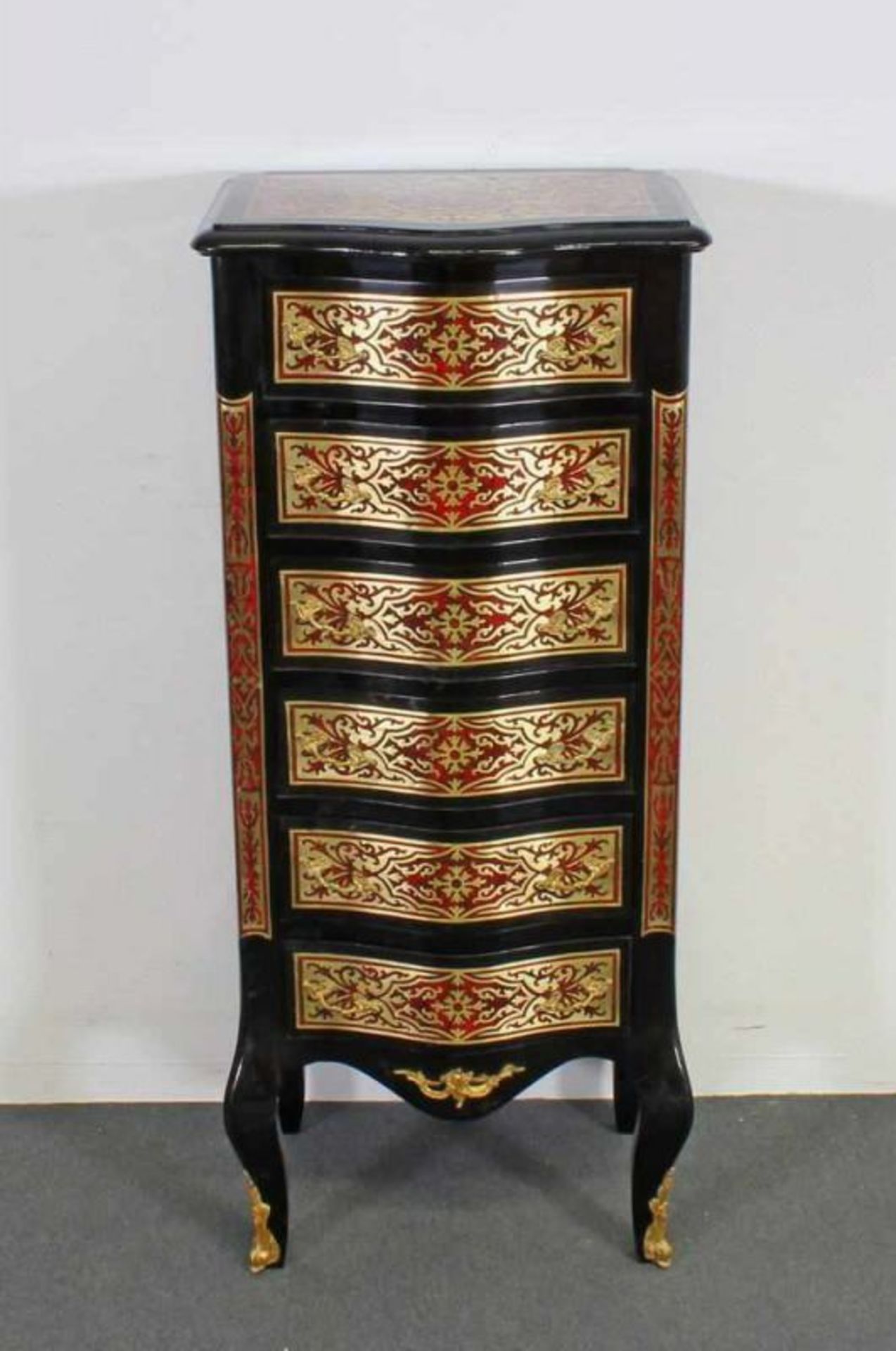 Chiffoniere, im Boulle-Stil, neuzeitlich, sechs Schübe, Bronzeappliken, 110 x 47 x 36 cm 25.00 %