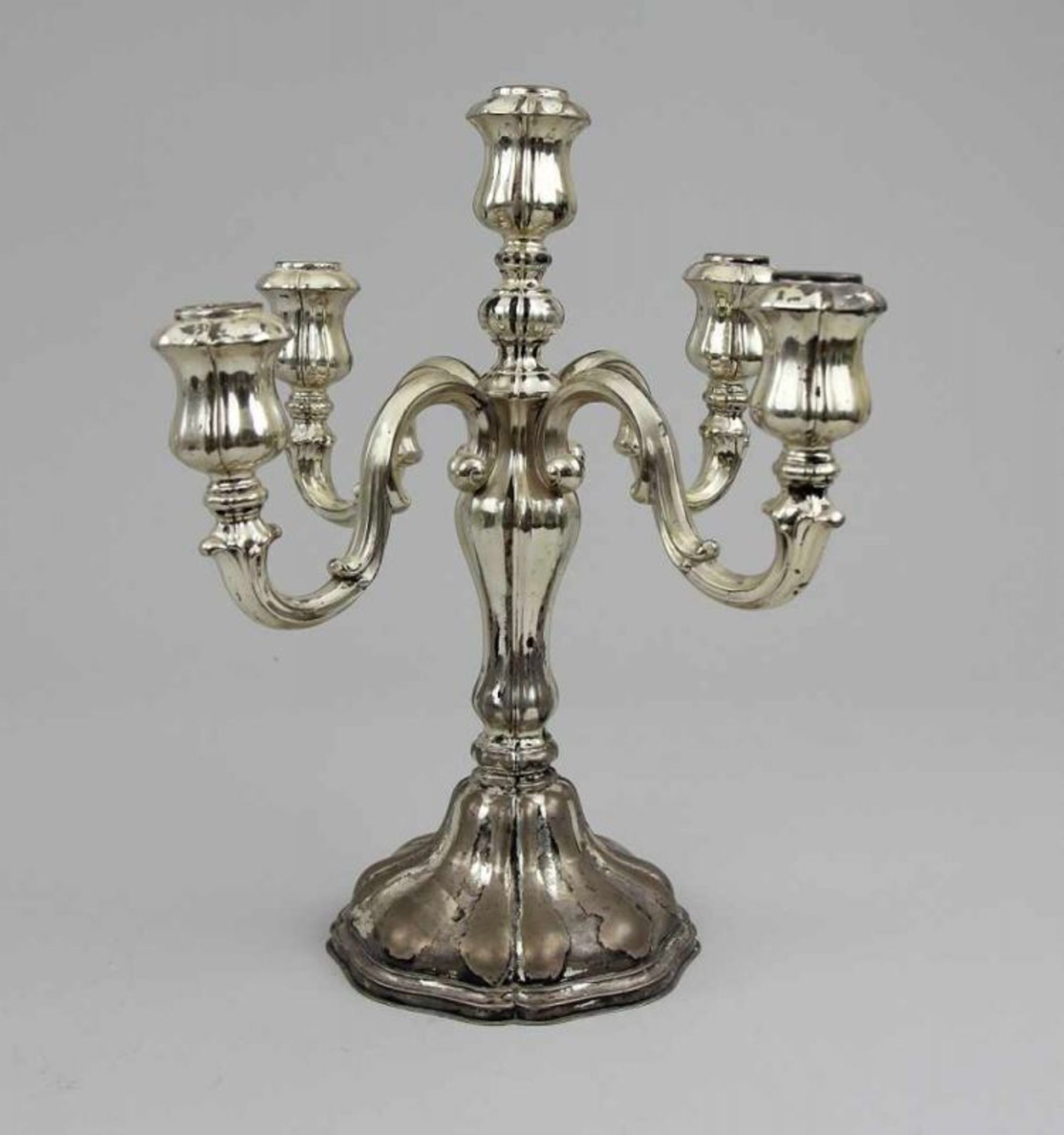 Große Girandole Silber 830, vierarmige Girandole mit fünf Kerzentüllen, Modell "Dresdner Barock", am