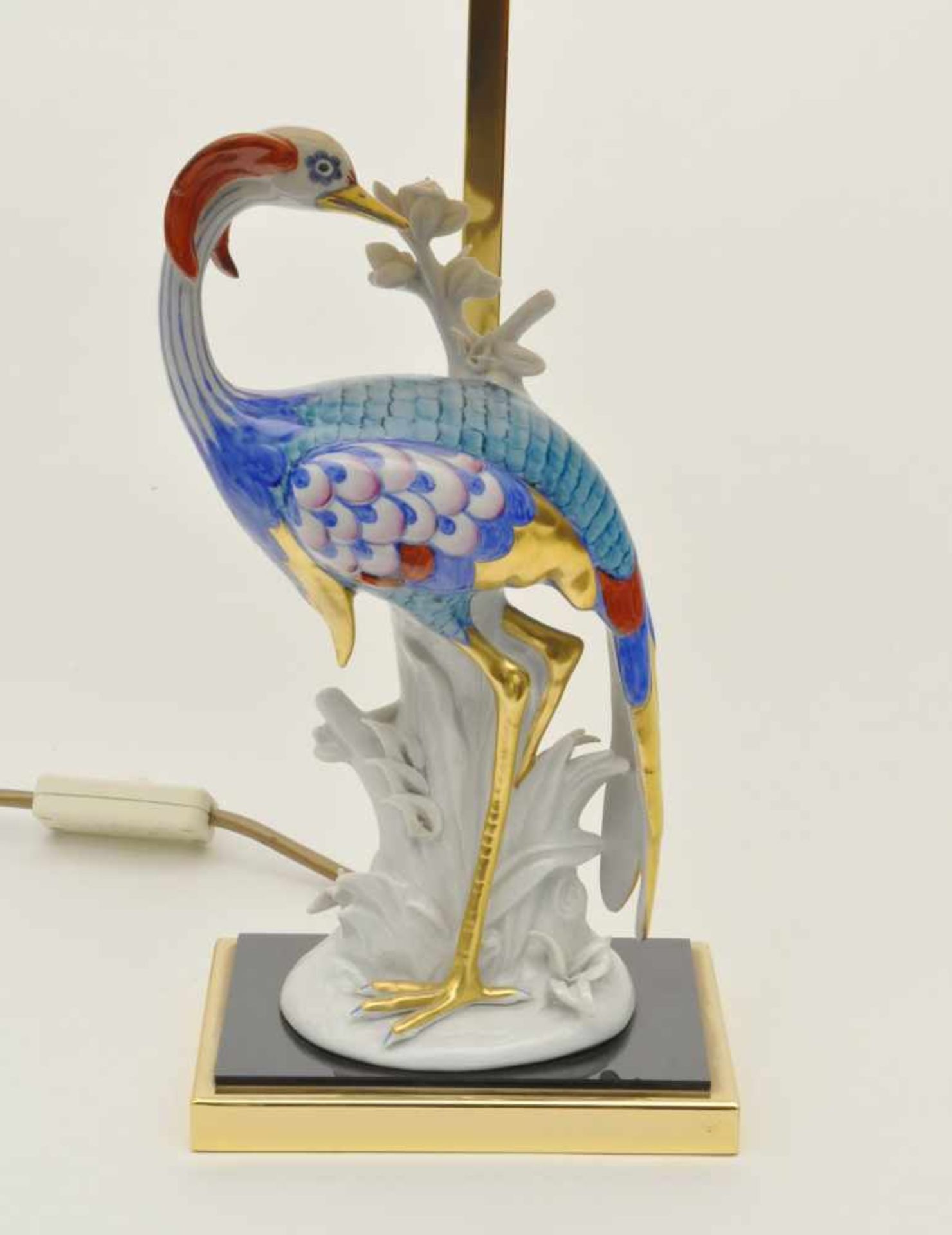 Porzellanlampe Italien, 20. Jh., Lampenfuß figürlich als großer buntgefiederter Vogel auf - Bild 2 aus 3