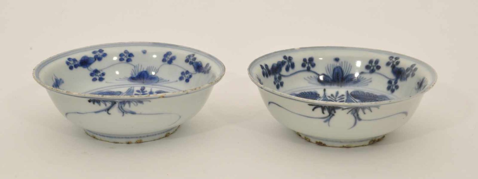 2 Schalen China, 19. Jh., Porzellan, Blaudekor, D. 15,5 cm, H. 5,5 cm - Bild 2 aus 3
