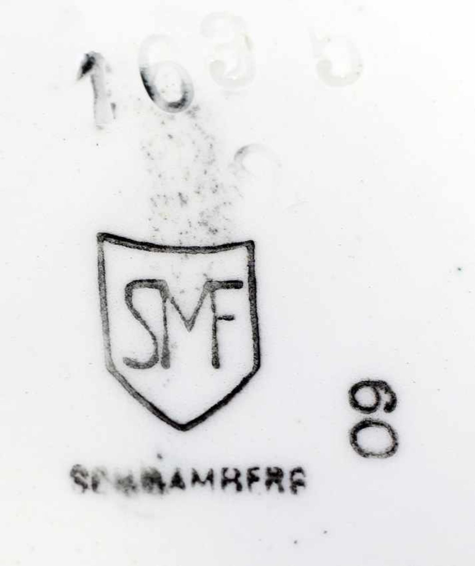 Vase Schramberg.um 1930, gemarkt SMF, Schramberger Majolika Fabrik, Mod.-Nr. 1635, Entwurf wohl - Image 2 of 2