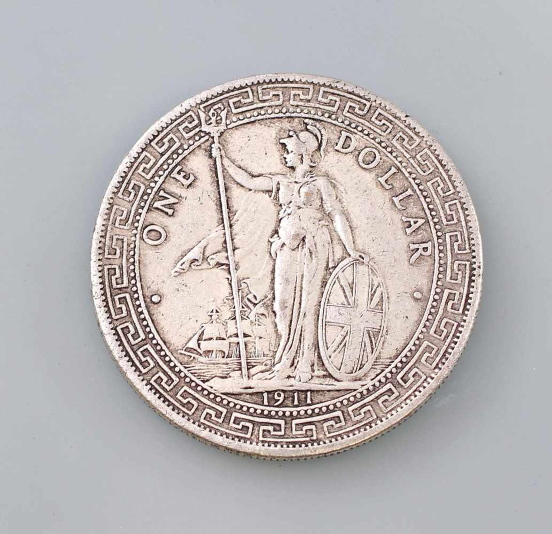 1 Dollar 1911 British Trade DollarVs One Dollar 1911, Rs in Chinesisch und Jawi, D 39 mm, Gewicht