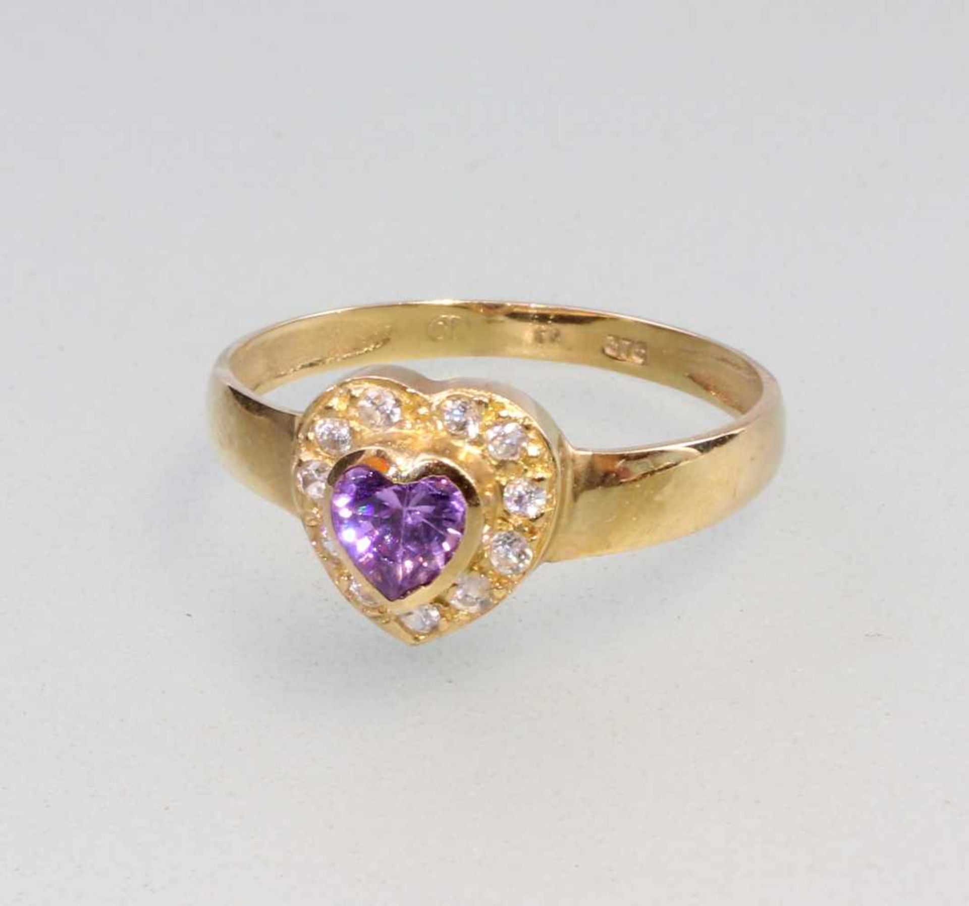 Amethyst-Ring Herz375er GG, 1,87g, Gr. 62