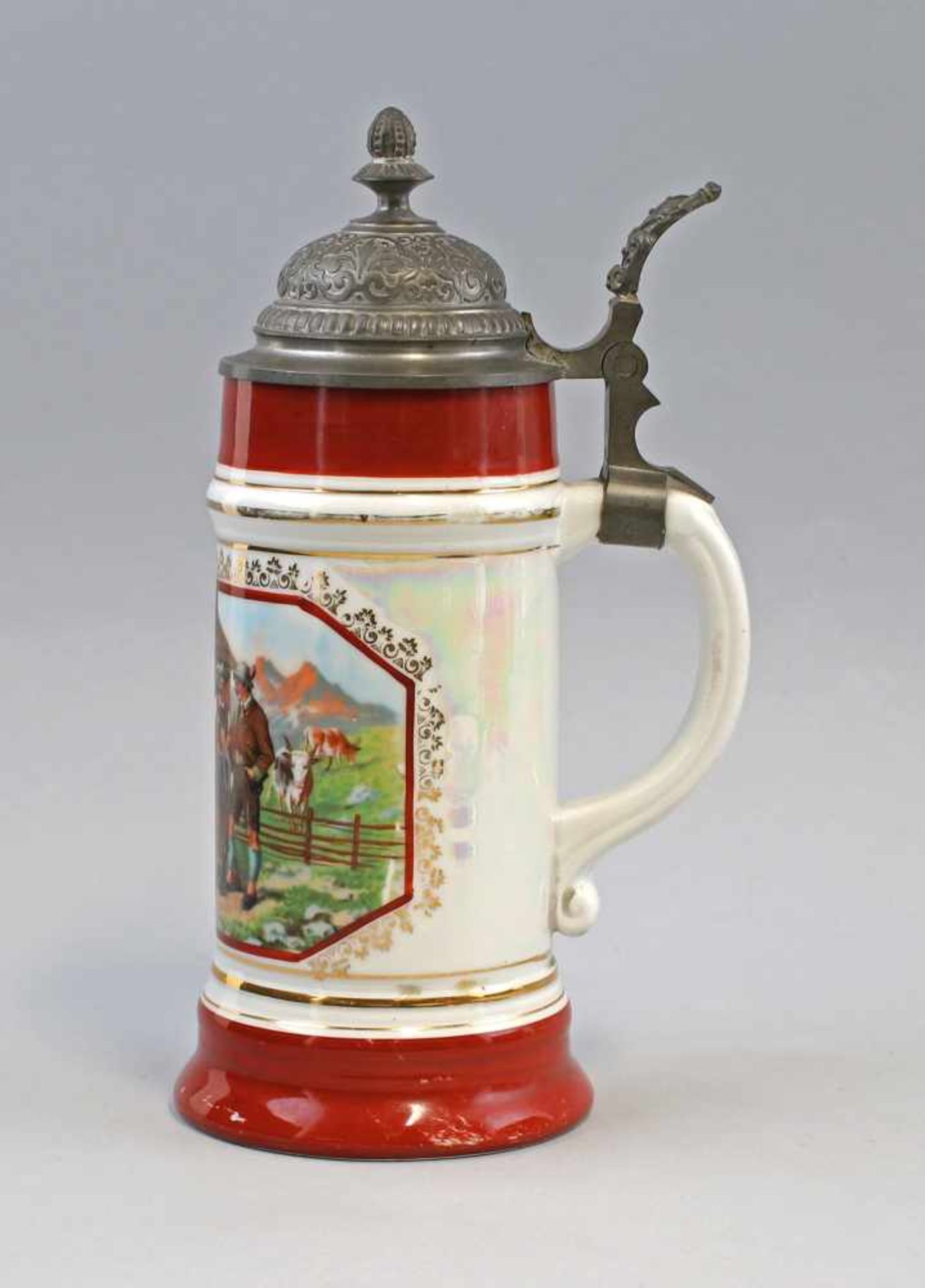 Porzellan-Bierkrug Alpenszeneum 1900, Porzellan, teils handbemalt, lüstriert, Zinnklappdeckel, - Bild 2 aus 2