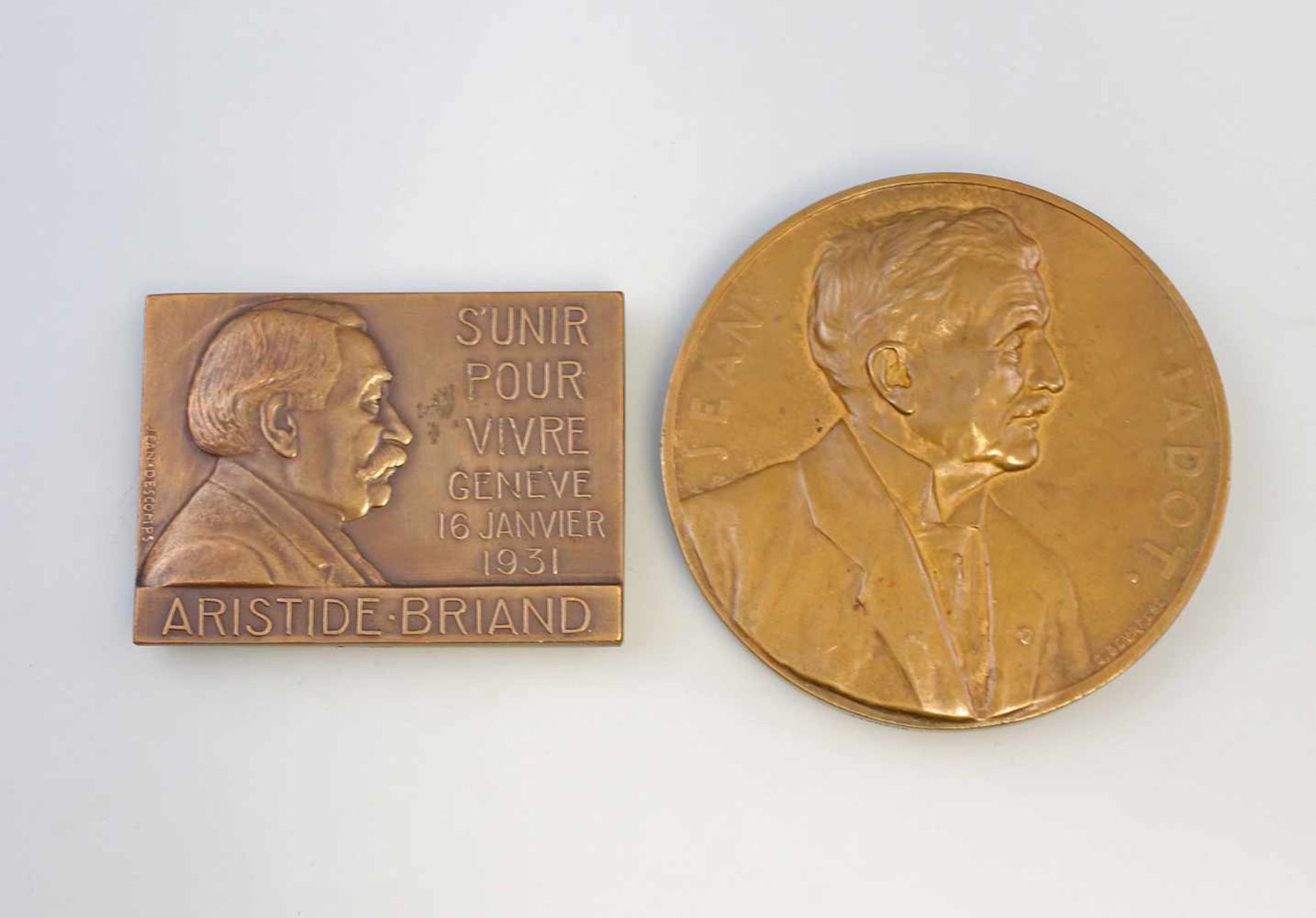 2 x Bronze - Medaillen Belgien 1932/35dabei Plakette Aristide Briand (1862-1932), Congres Economique