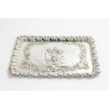 Tablett mit Putti England, Chester, William Neale, 1903, 925 Silber, mit schreitendem Löwen, Wappen,