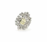 Anhänger mit Diamantbesatz585 Weißgold, Diamant im Barion-Cut, ca. 1,05 ct, vvs, fancy light yellow,