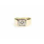 Herrenring585 Gelbgold, ein Brillant, ca. 0,61 ct, laut Expertise G und p1-p3, Ringdurchmesser 17