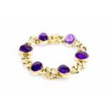 Flachpanzer-Armband585 Gelbgold, 6 Amethyst-Cabochons, 14,3 x 11,2 mm, Länge ca. 20,5 cm, Gewicht