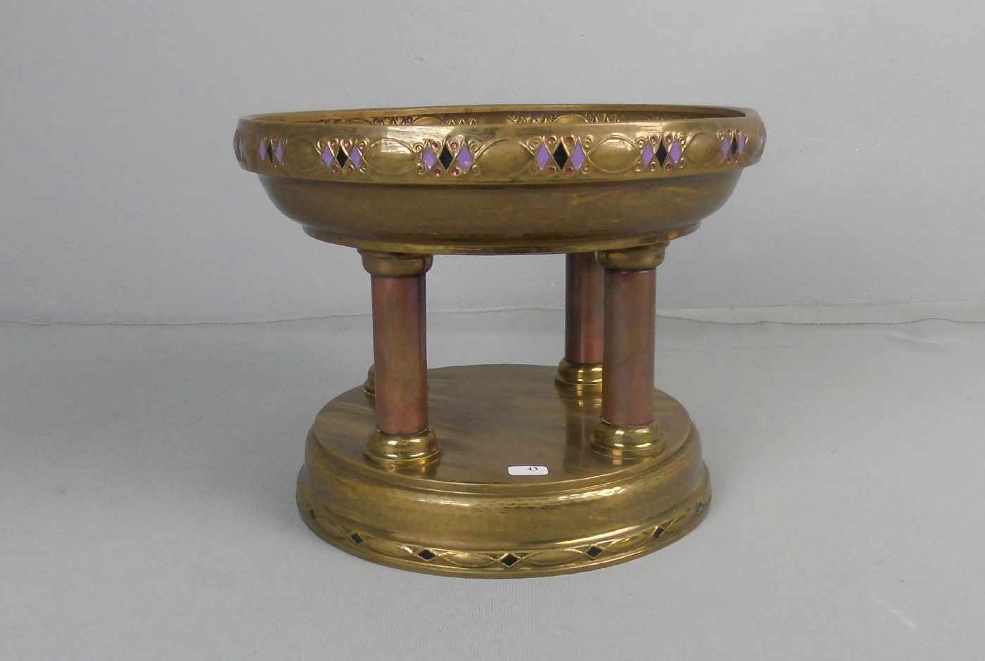 JUGENDSTIL - FUSSSCHALE / TAFELAUFSATZ / bowl on a stand / centerpiece, Messing und Kupfer, um 1900, - Image 3 of 3