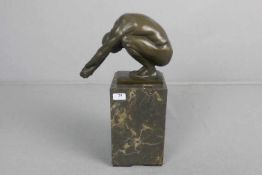 LOPEZ, MIGUEL FERNANDO (auch Milo, geb. 1955 in Lissabon), Skulptur / sculpture: "Hockender