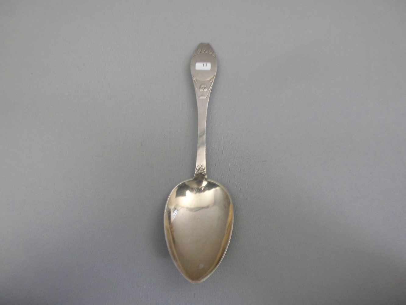 GROSSER VORLEGELÖFFEL / big silver spoon, 826er Silber (97 g), gepunzt mit Dreiturmpunze (Dänemark / - Image 2 of 3