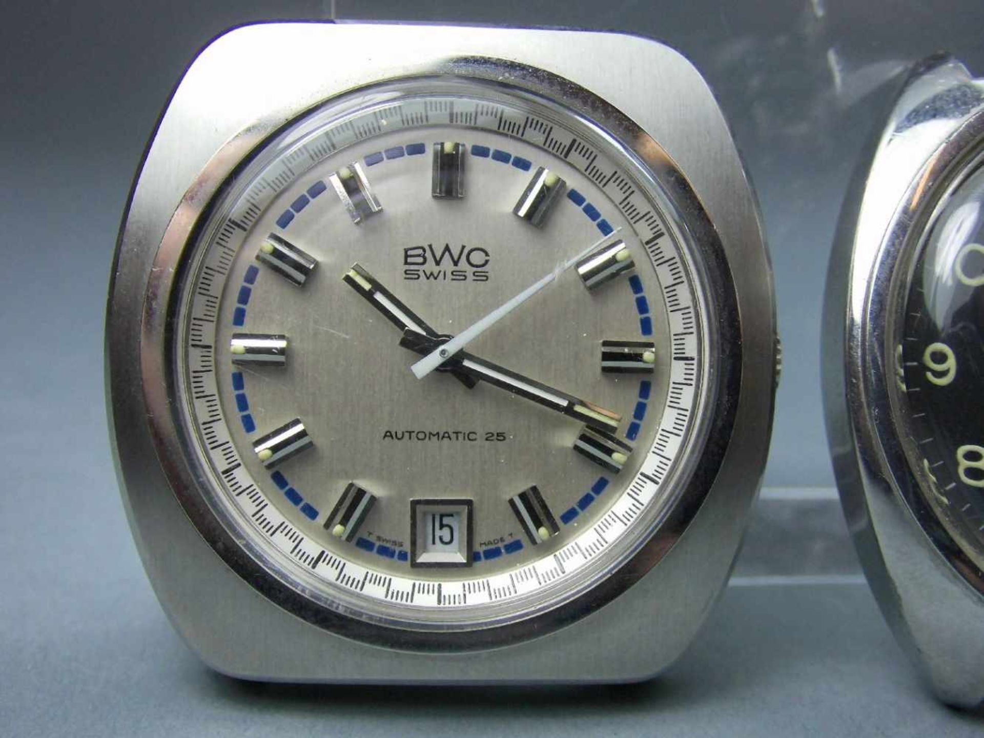 PAAR ARMBANDUHREN: BWC SWISS / pair of wristwatches. Edelstahlgehäuse ohne Armband. Zifferblätter - Bild 2 aus 5