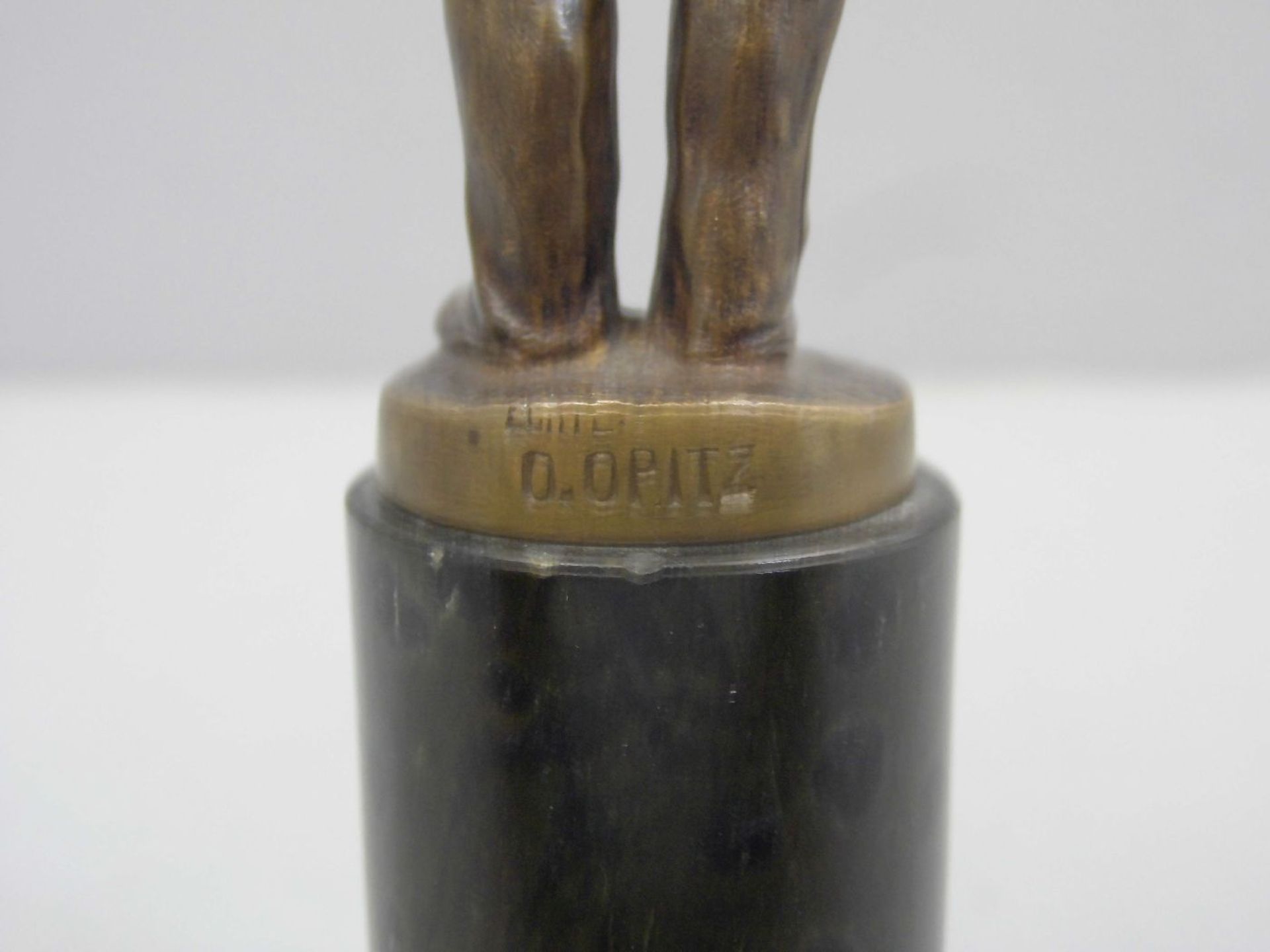 OPITZ, O. (1885-1933), Skulptur / sculpture: "Heimkehr", Bronze, hellbraun patiniert, auf - Bild 4 aus 4