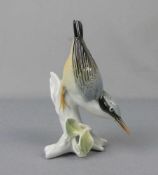 PORZELLANFIGUR "Sperlingsvogel / Würger" / porcelain figure, Manufaktur Karl Ens, Volkstedt, Marke