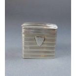 KLEINE PILLENDOSE / SCHATULLE / silver pill box, 20, Jh., 833 Silber (20 g), Niederlande. Gepunzt