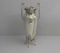 SILBERNE PRUNKVASE / HENKELVASE, Anfang 20. Jh., 925er Sterlingsilber (1732 g), gemarkt mit