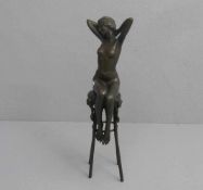 nach CHIPARUS, DÉMETRE HARALAMB (1886-1947), Skulptur: "Weiblicher Akt auf einem Hocker sitzend",