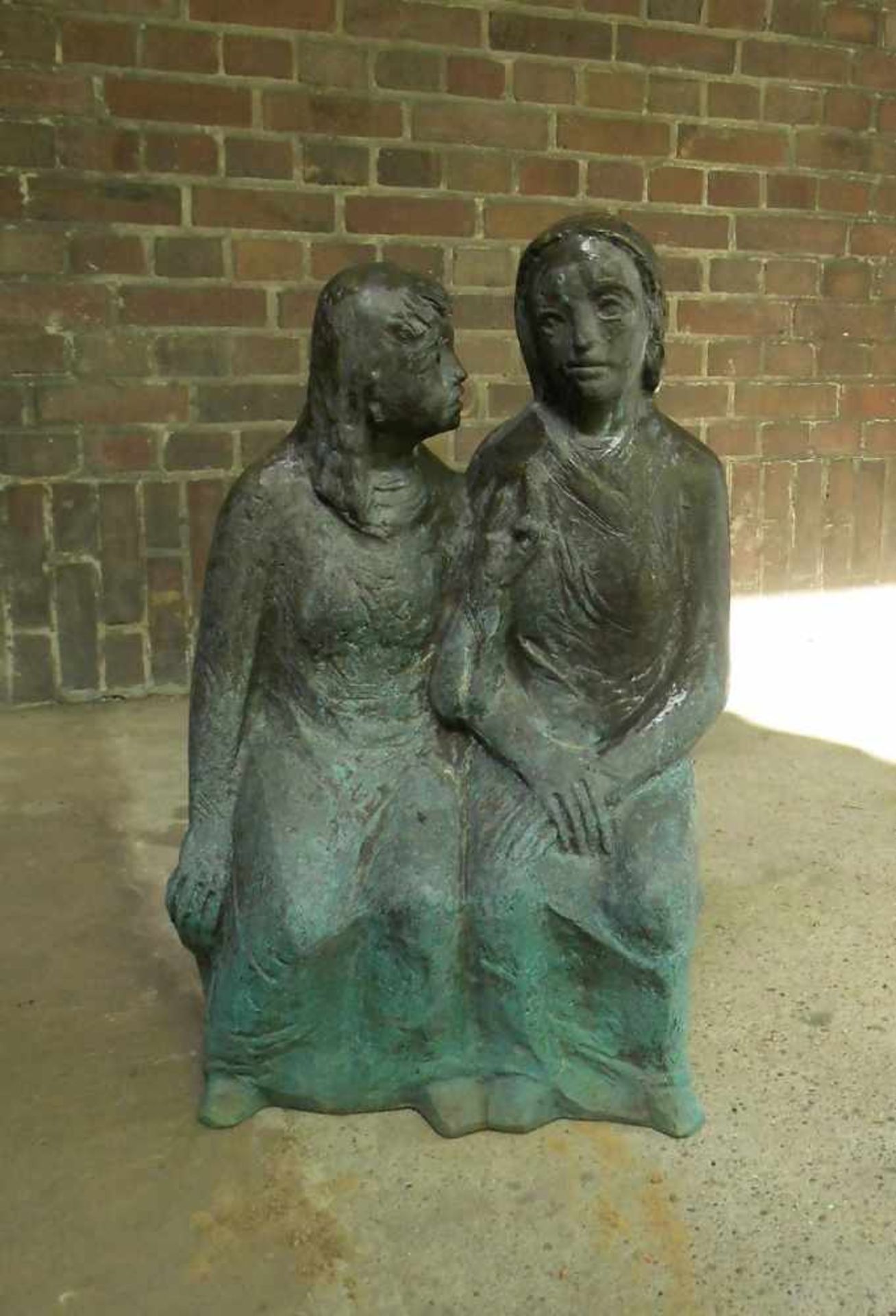 KRAUTWALD, JOSEPH (Borkenstadt / Oberschlesien 1914-2003 Rheine), Skulptur: "Frauen im Gespräch".