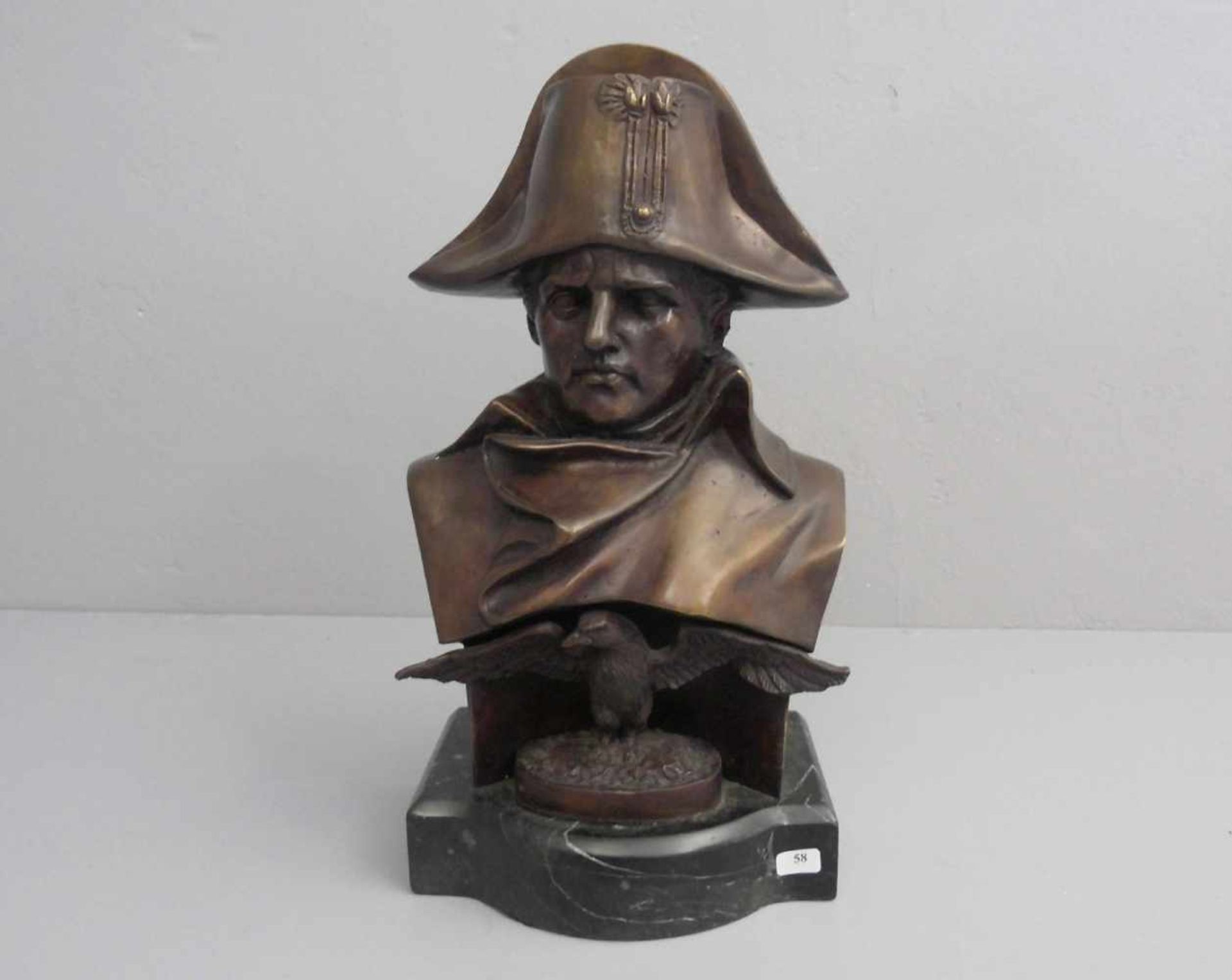 ANONYMUS (französischer Bildhauer des 19./20. Jh.) Skulptur: "Büste Napoleon Bonapartes", Bronze,