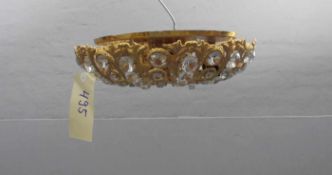 DECKENLEUCHTER MIT PRISMENBEHANG / ceiling lamp, 20. Jh., Glas und Metall, runde Form. Metallgestell
