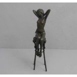 nach CHIPARUS, DÉMETRE HARALAMB (1886-1947), Skulptur: "Weiblicher Akt auf einem Hocker sitzend",