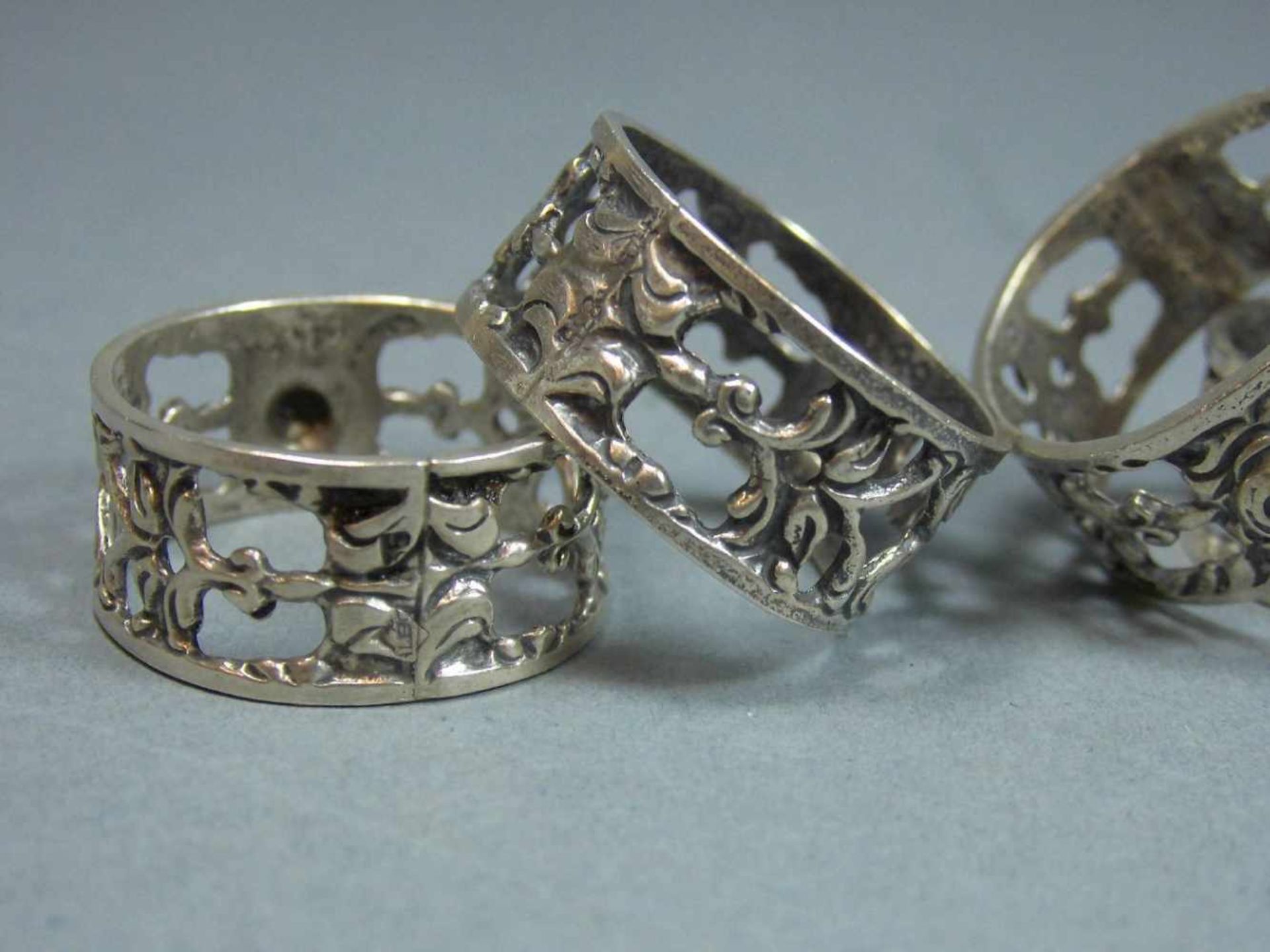 12 PAPIER - SERVIETTENRINGE "Hildesheimer Rose" / napkin rings, 835er Silber (insgesamt 45 g), - Bild 2 aus 2