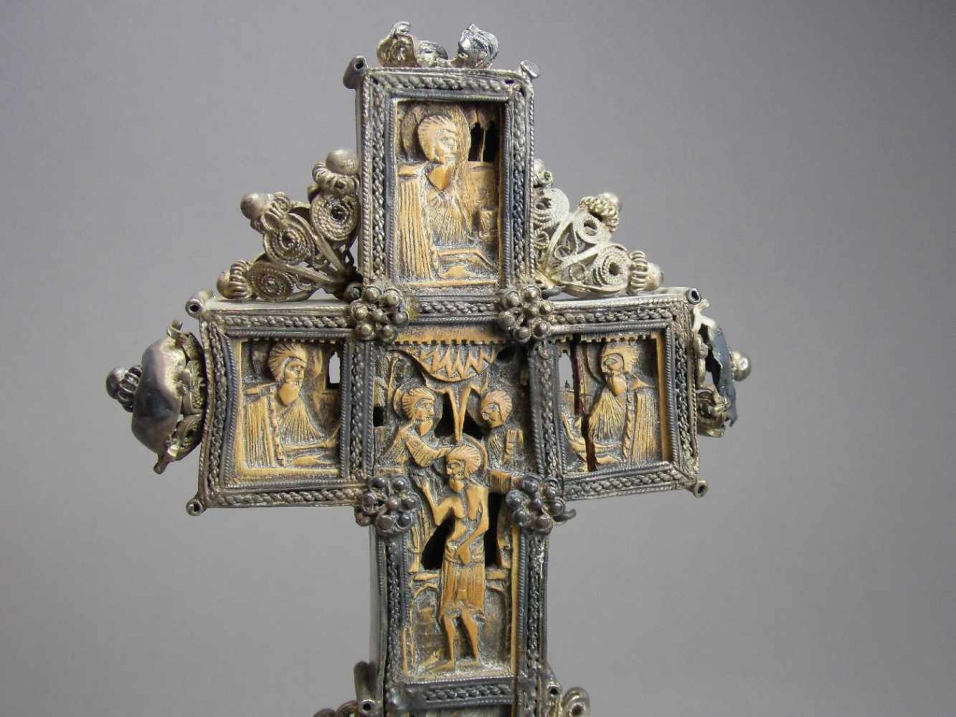 ORTHODOXES ALTARKREUZ / STANDKREUZ / orthodox altar cross, 18. Jh., Silber und Buchsbaum ( - Image 10 of 11
