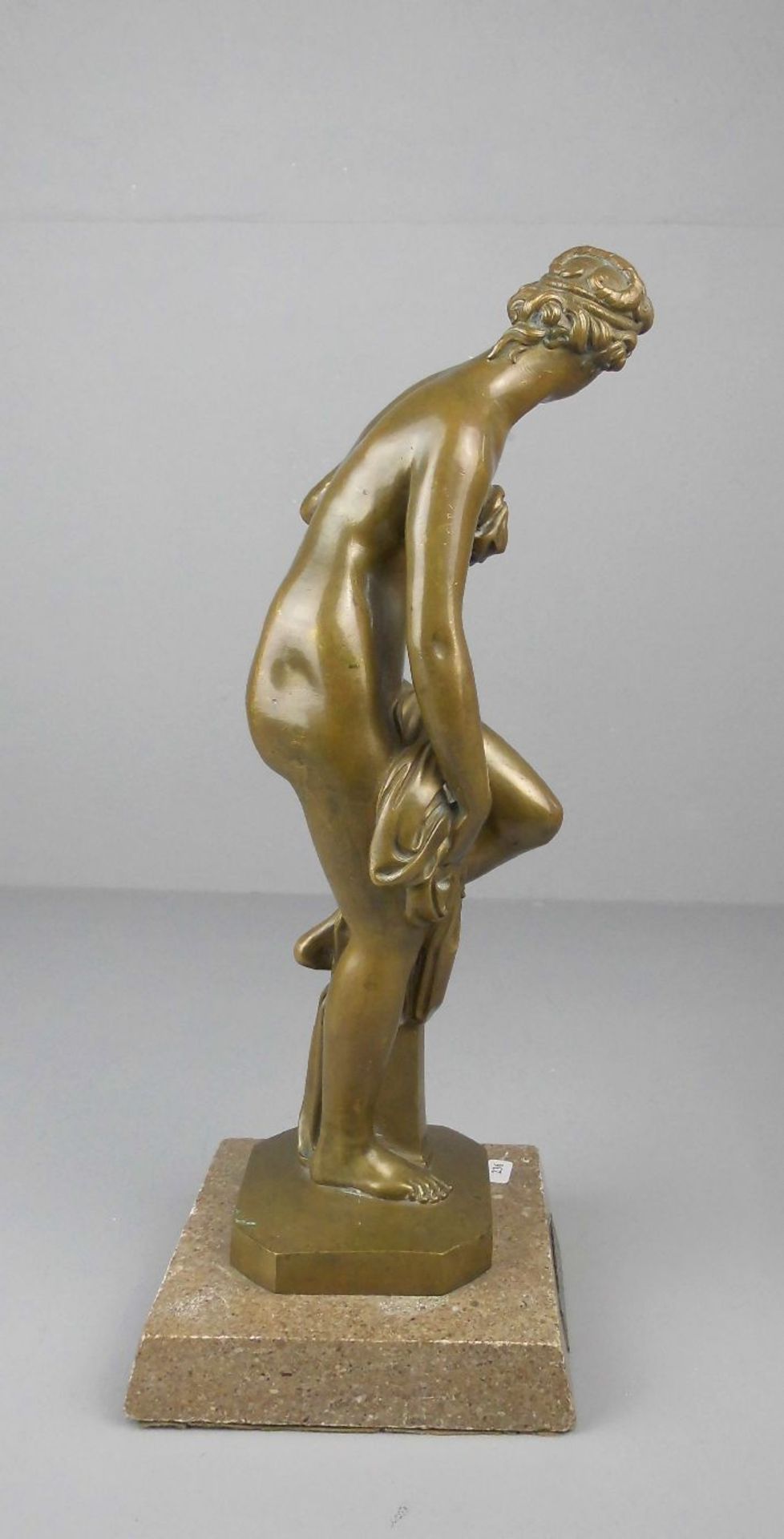 MOODI, L. (Bildhauer des 19. / 20. Jh.) - Skulptur / sculpture: "Badende / Venus", hellbraun - Bild 8 aus 10