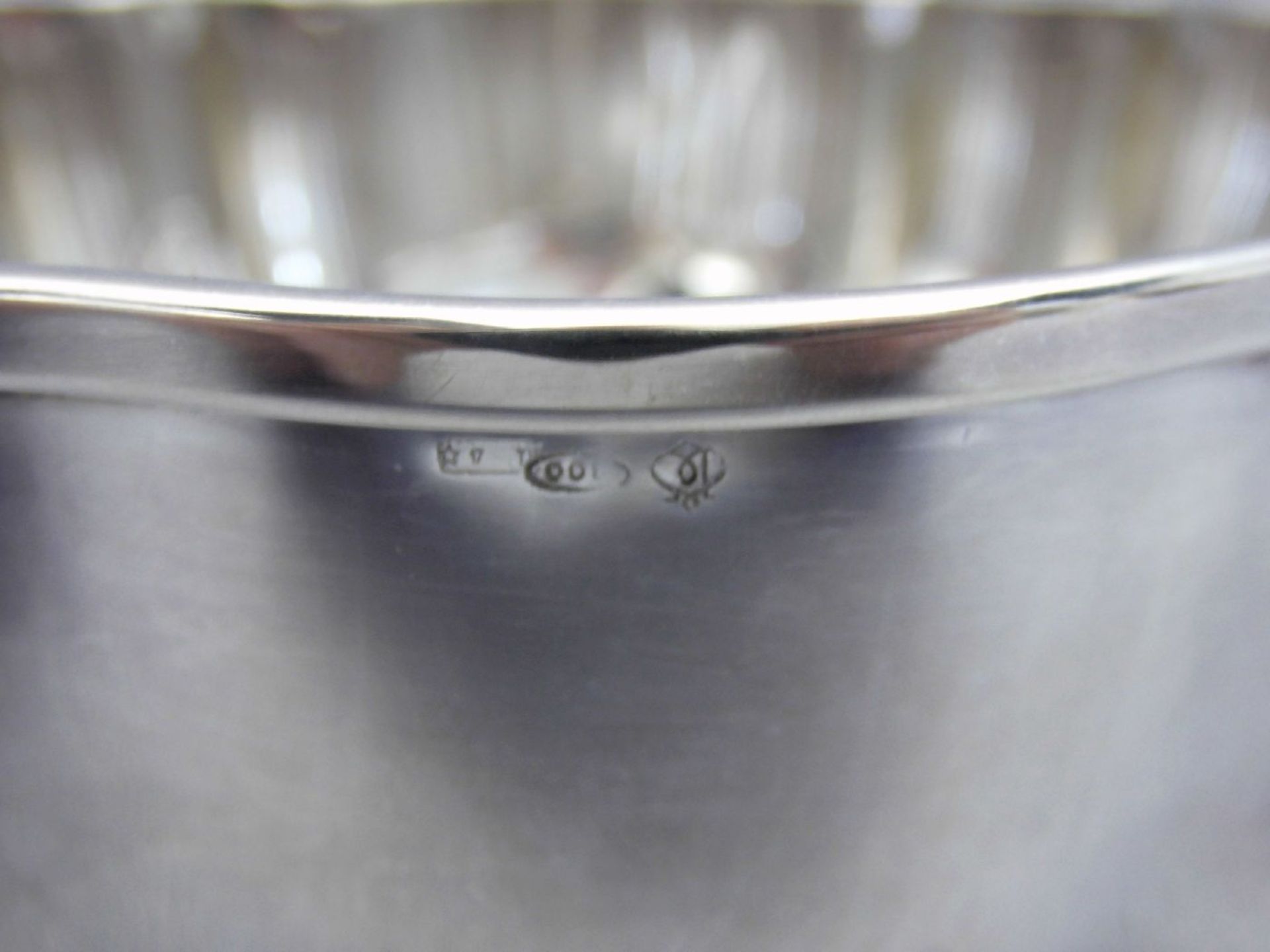 PAAR SCHALEN / silver bowls, 800er Silber (insgesamt 376 g), Italien, ovaler Stand, godronierte - Bild 2 aus 2