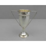 POKAL / HENKELVASE / goblet, 925er Sterlingsilber (101 g), England / London, 1930, Meistermarke "