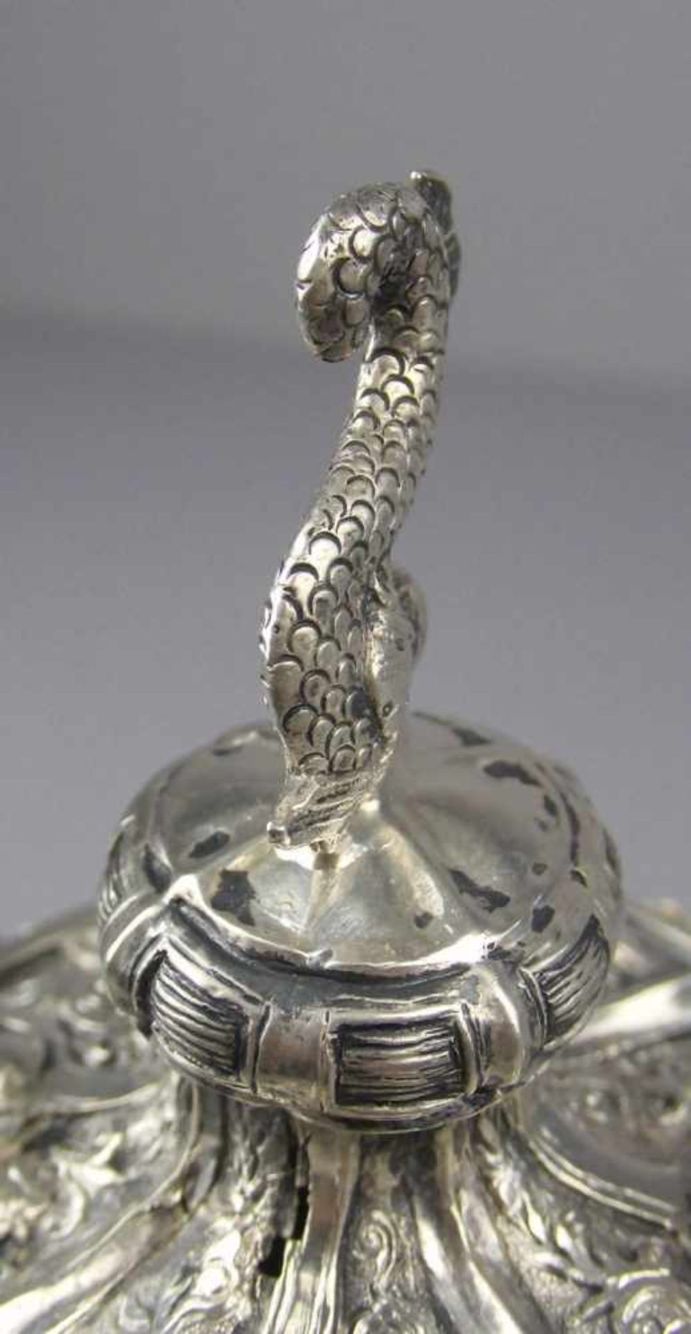 BAROCKER AUGSBURGER DECKELPOKAL / KLEINER TAFELAUFSATZ / goblet, Silber (283 g), gegossen und - Bild 15 aus 22