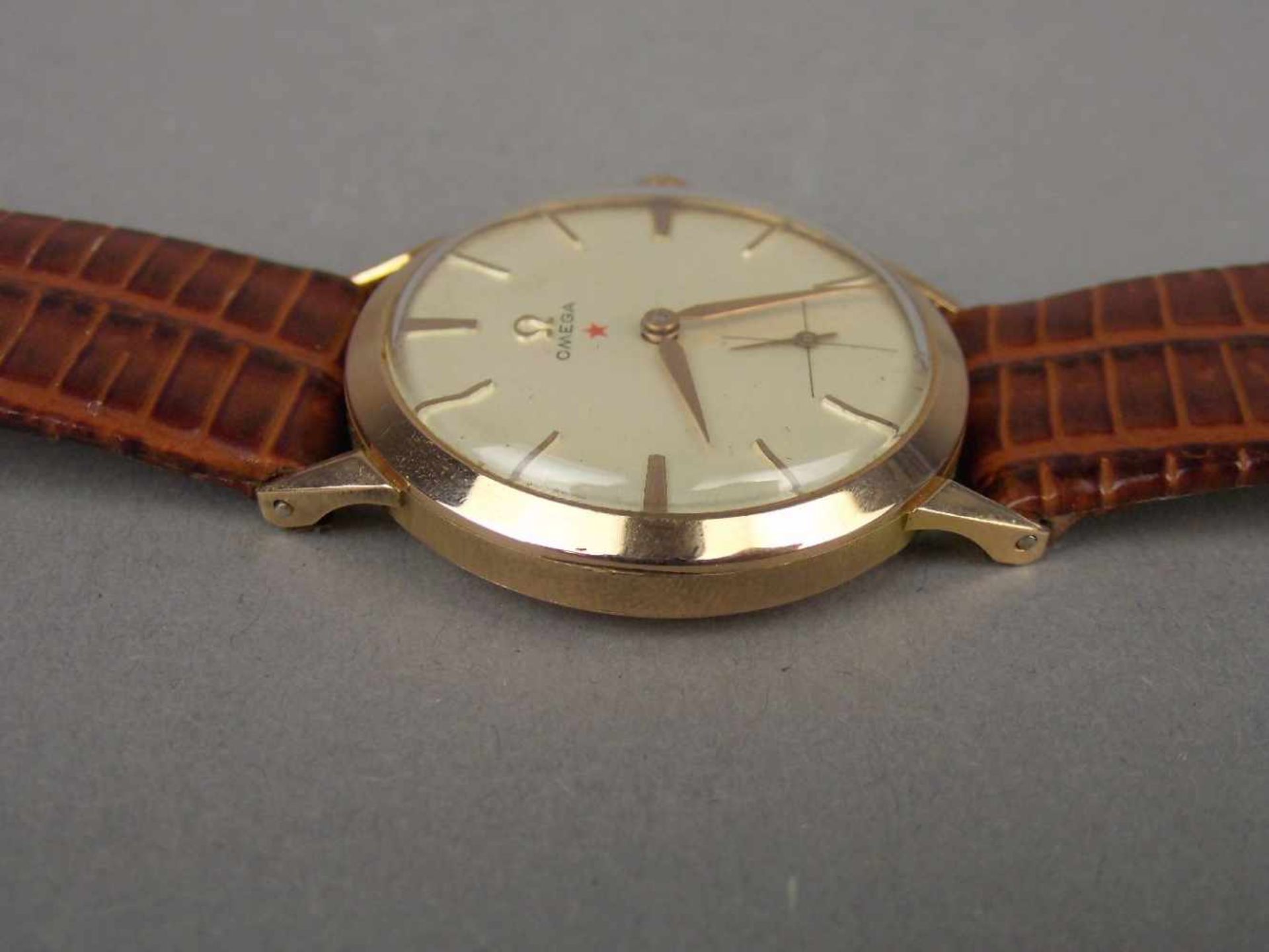 VINTAGE ARMBANDUHR OMEGA - RED STAR / wristwatch, Handaufzug, 1960, Manufaktur Omega Watch Co. S. A. - Image 3 of 9