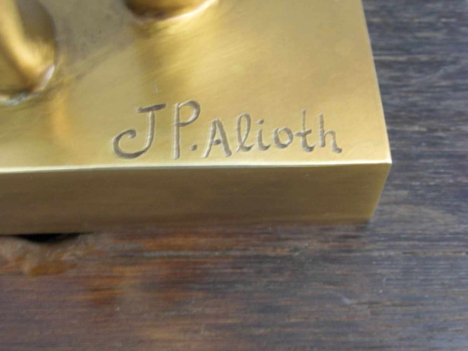 ALIOTH, J. P. (20./21. Jh.), Skulptur / sculpture: "Daphne", Bronze, goldfarben patiniert, auf der - Image 4 of 5