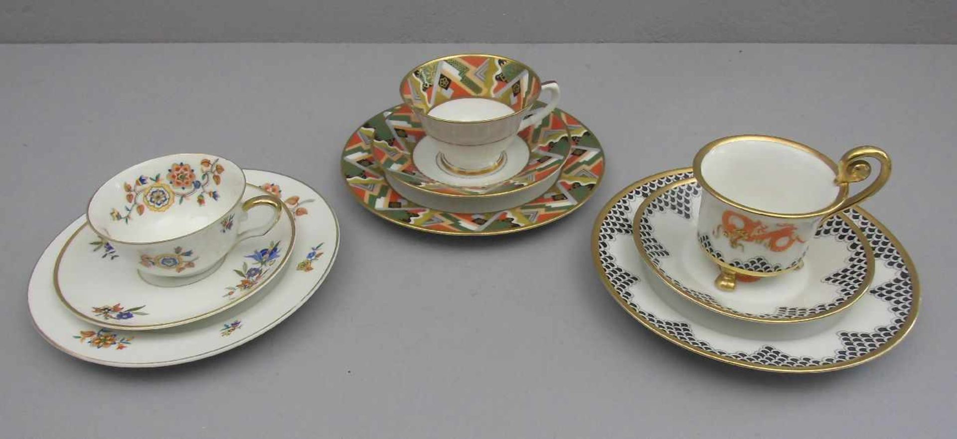 KONVOLUT SAMMELGEDECKE / three place settings, 20. Jh., Porzellan. 1) Bavaria Ullersricht-Weiden, - Image 2 of 4