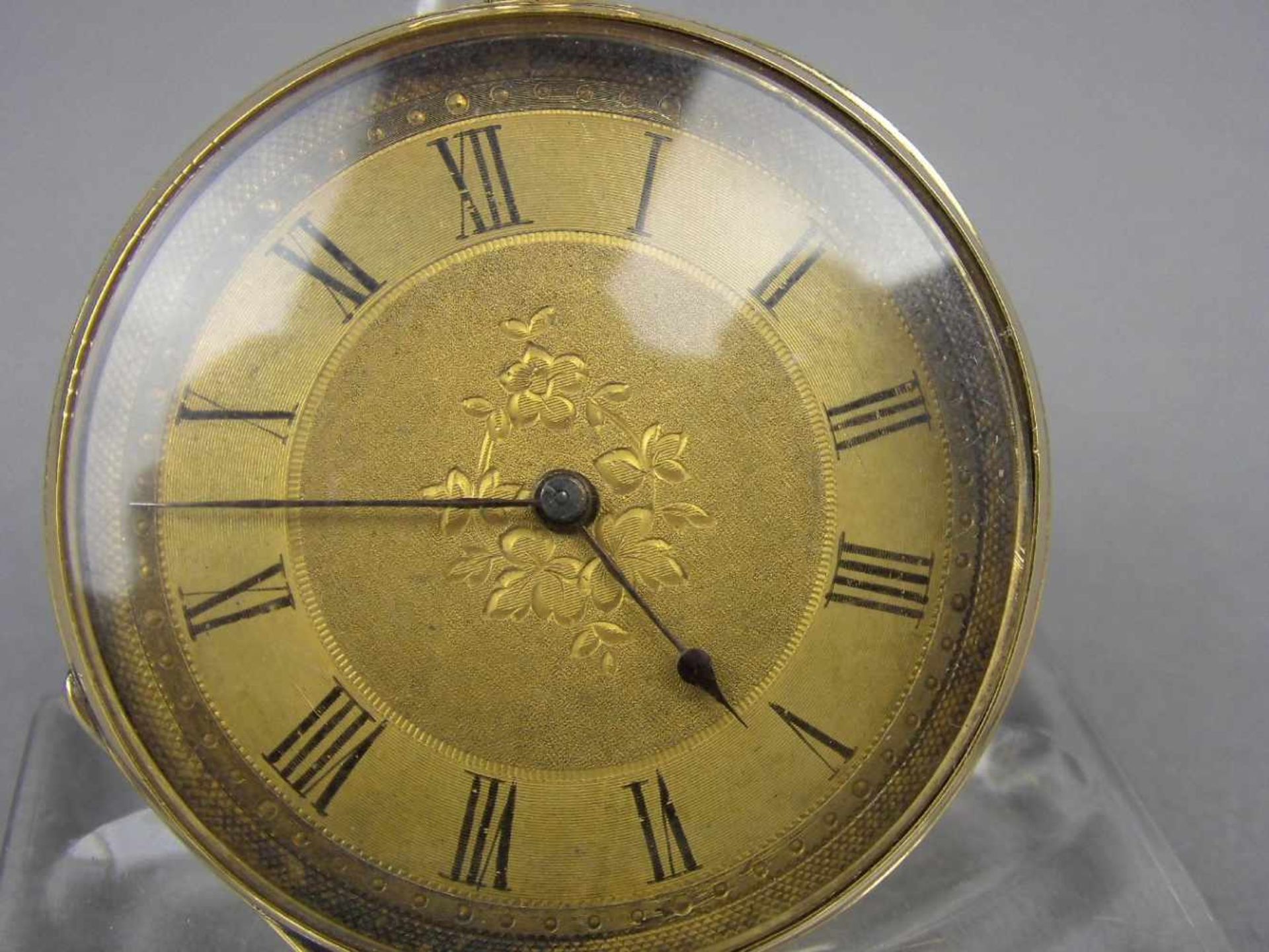 GOLDENE TASCHENUHR / HÄNGEUHR / open face pocket watch, um 1900, Schweiz, Schlüsselaufzug (ohne - Image 2 of 9